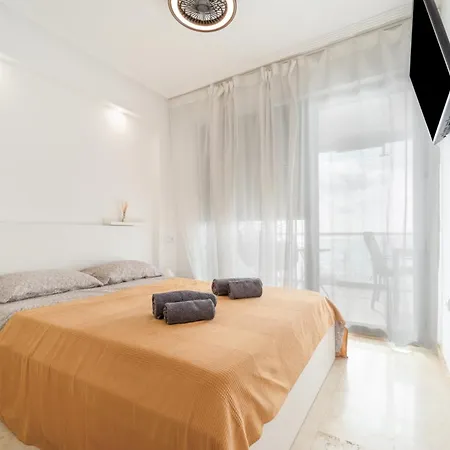 Sea Side Purisima Apartment